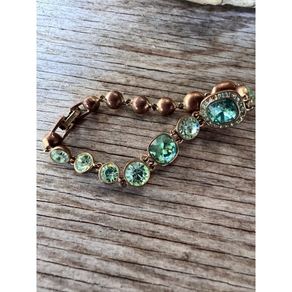 Givenchy Aqua Crystal Bracelet Gold Tone Link Design Signed Vintage - Picture 4 of 5